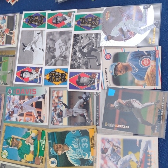 Vintage Baseball Card Collection - Picture 2 of 3